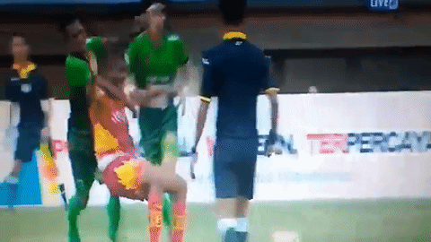 Bogem mentah Abduh ke Thiago. (Foto: Awsome Newbie World)
