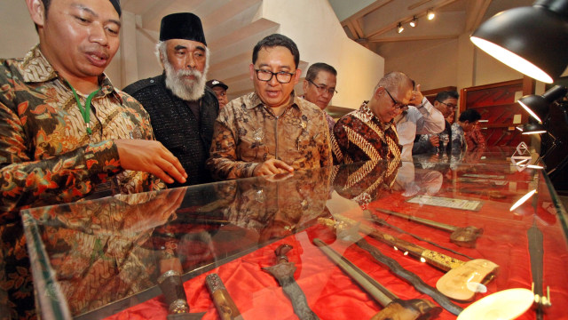 Fadli Zon di Pameran Keris Nasional (Foto: Antara/Reno Esnir)