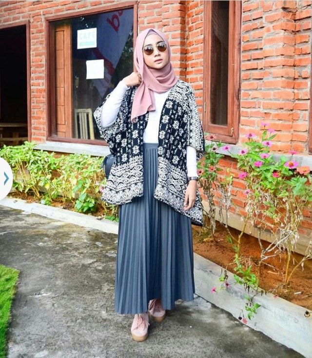 9 Ide Padu Padan Busana Inner Untuk Hijabers (18)