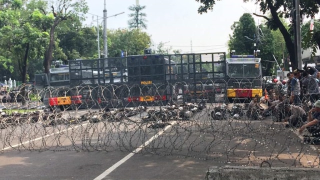 Pagar duri di sekitar MA (Foto: Iqra Ardini/kumparan)