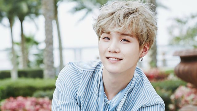 Suga 'BTS' (Foto: Facebook @bangtan.official)