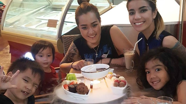 Sheila Marcia dan anak-anaknya (Foto: Instagram @itssheilamj)