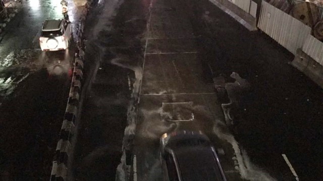 Busa limbah yang diduga hujan salju (Foto: Kevin Kurnianto/kumparan)