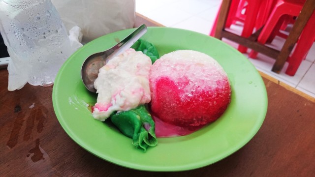 Bakso Enak dengan Kuah Kaldu Super Sedap di Jakarta. (1)