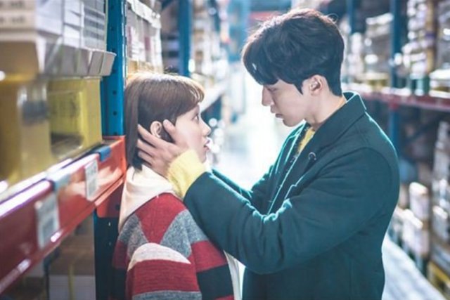 5 Pasangan Drama Korea Ini Pernah Terlibat Cinlok! 