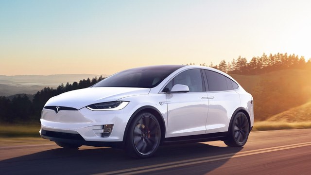 Mobil Tesla X. (Foto: Dok. tesla.com)