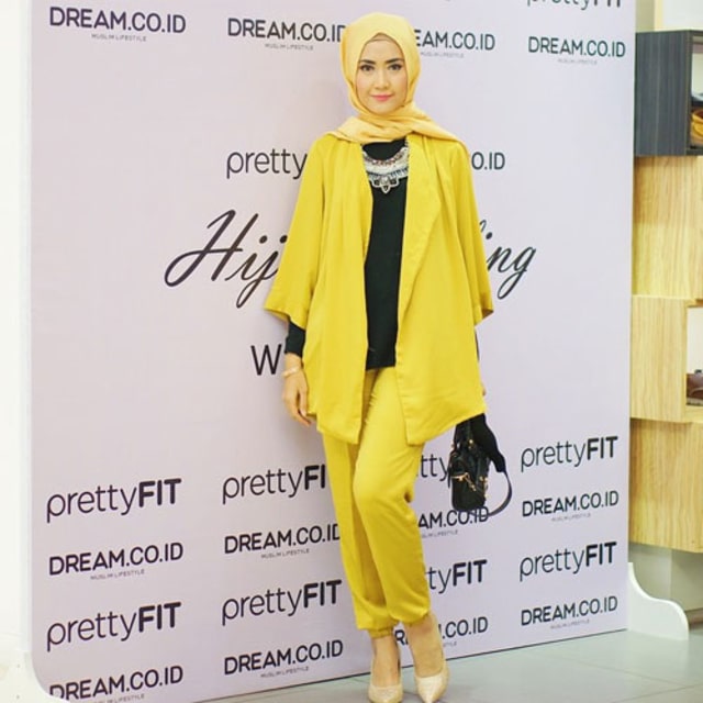 Maksimalkan Percaya Dirimu Dengan Outfit Warna Kuning (7)