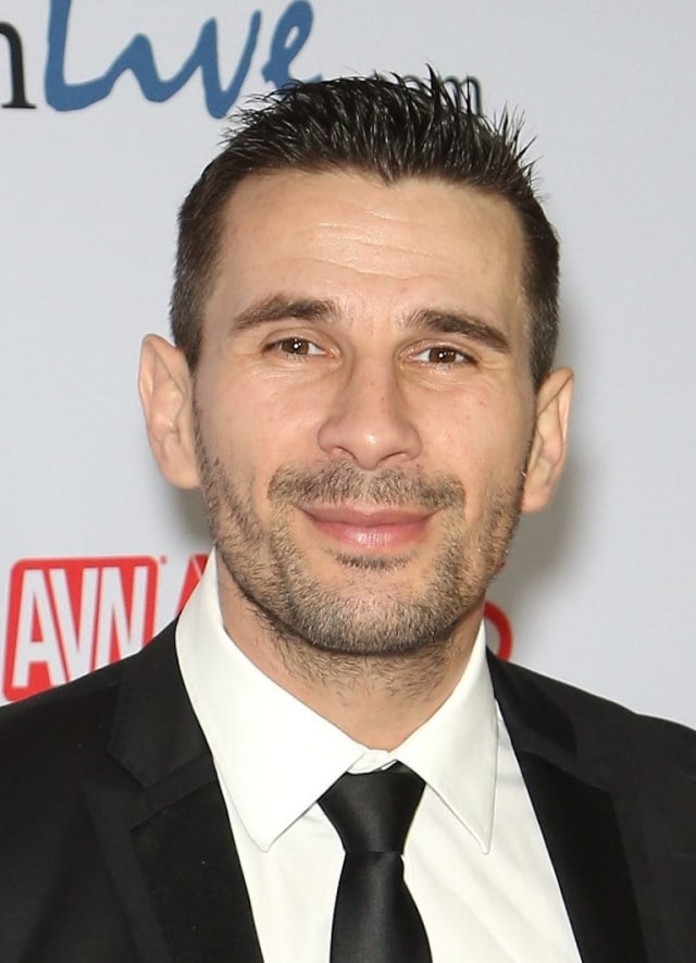 Aktor Film Biru yang Paling Dicari Tahun 2016 (5)