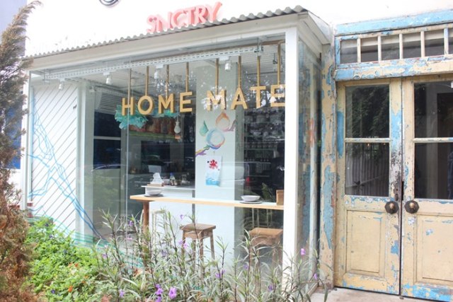 Menikmati Es Serut Ditengah Teriknya Cuaca Jakarta, Seger Banget! (2)