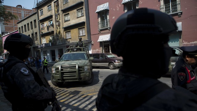 Lokasi pasca pembunuhan Javier Valdez (Foto: AP Photo/Rebecca Blackwell)
