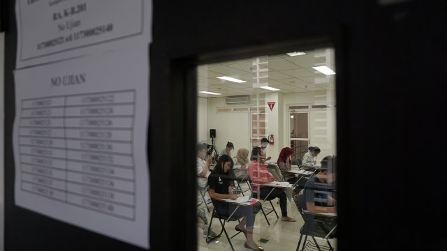 Pelaksanaan SBMPTN 2017 (Foto: Aditia Noviansyah/kumparan)