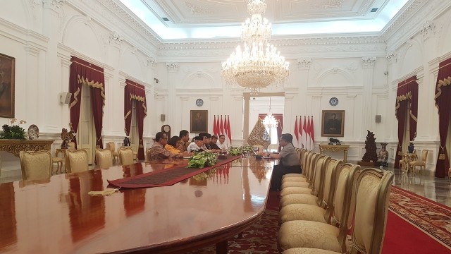 Jokowi bertemu tokoh lintas agama (Foto: Yudhistira Amran/kumparan)