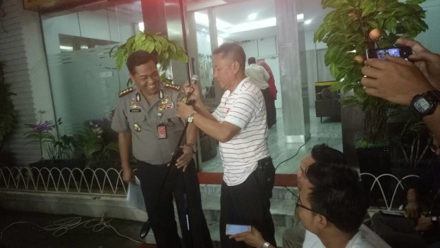 Penetapan Firza sebagai tersangka. (Foto: Ainul Qalbi/kumparan)