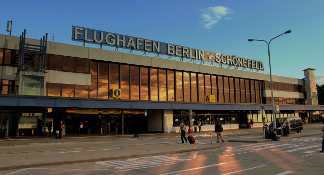 Bandara Schoenefeld Berlin. (Foto: Wikimedia Commons)
