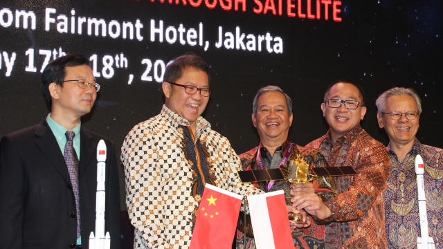 Penandatangan kerja sama Satelit Palapa-N1. (Foto: PSN)