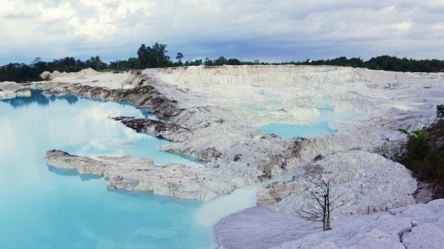 Bekas Galian Tambang, Danau Kaolin Kini Instagramable (2)