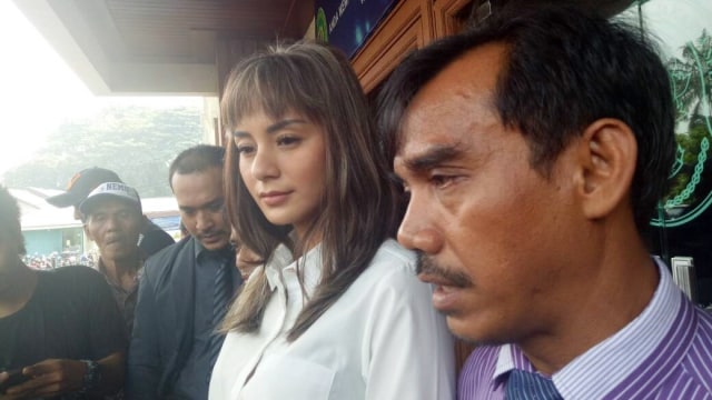 Kirana Larasati usai jalani sidang cerai (Foto: DN Mustika Sari/kumparan)