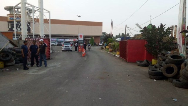 Jalan masuk ke Lottemart sudah normal (Foto: Jalan masuk ke Lottemart sudah normal)