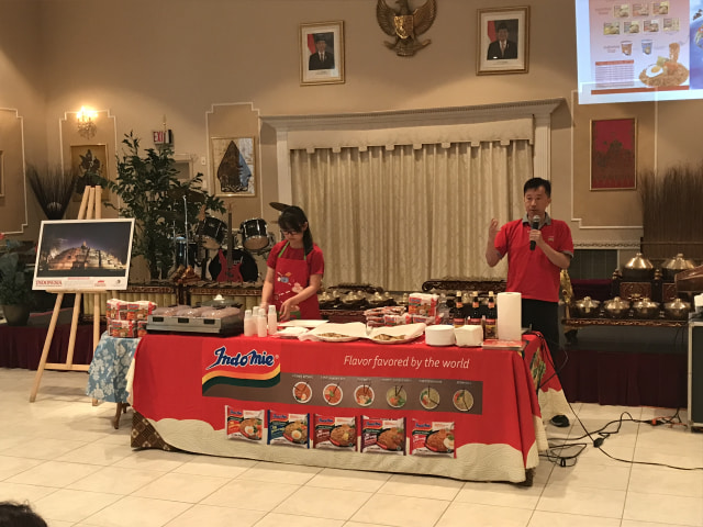 Mempopulerkan Nasi Goreng dan Mie Goreng di Kanada