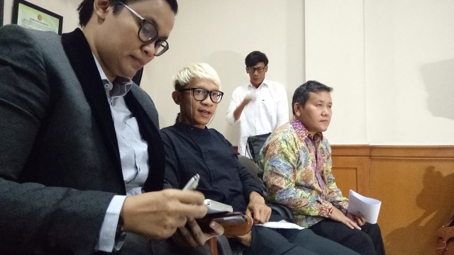 Aming hadiri sidang cerai (Foto: Yurika Kencana/kumparan)