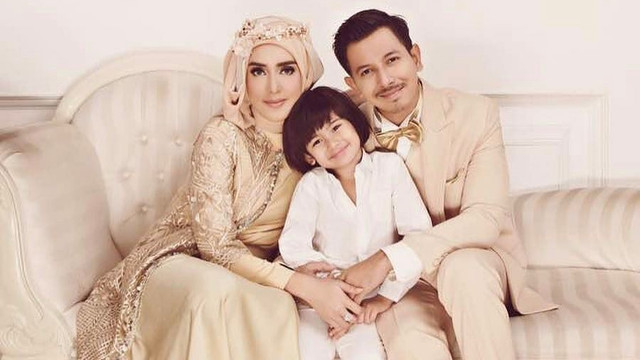 Fairuz A Rafiq dan Sonny Septian (Foto: Instagram/@fairuzarafiq)