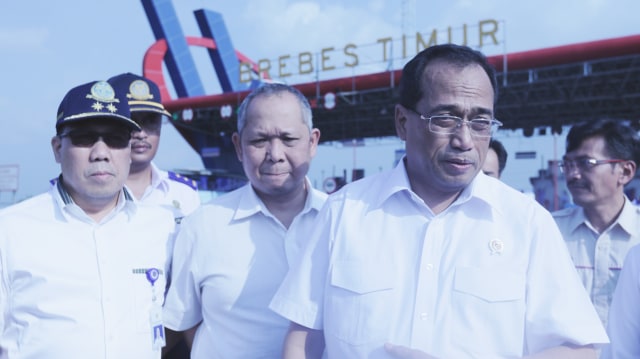 Menhub Budi Karya tinjau Brexit. (Foto: Aditia Rijki Nugraha/kumparan)