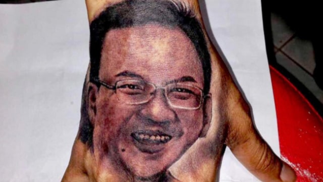 Tato Ahok di pergelangan tangan Young Lex (Foto: Instagram @young_lex18)