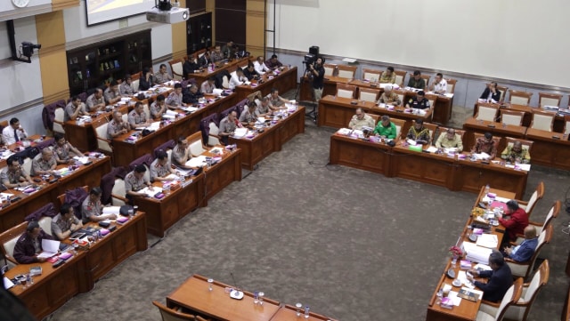 Polri rapat kerja bersama Komisi III DPR RI (Foto: Fanny Kusumawardhani/kumparan)