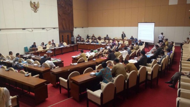 Rapat pembahasan RUU Pemilu di DPR (Foto: Wandha Nur/kumparan)