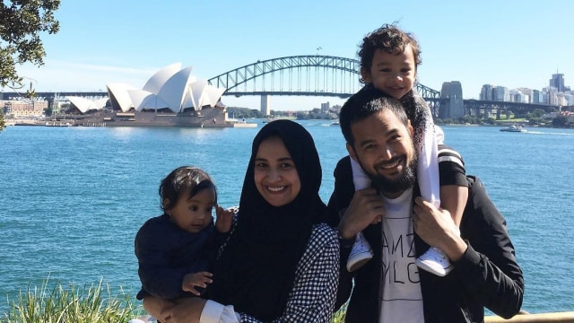 Keluarga Shireen Sungkar liburan (Foto: Instagram @shireensungkar)