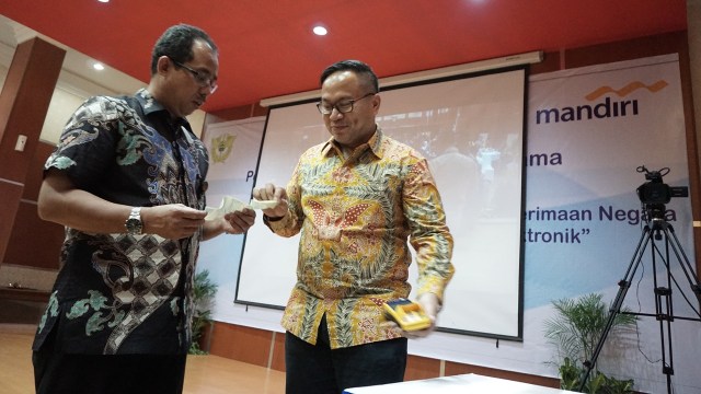 Pembayaran Cukai Online (Foto: Aditia Noviansyah/kumparan)