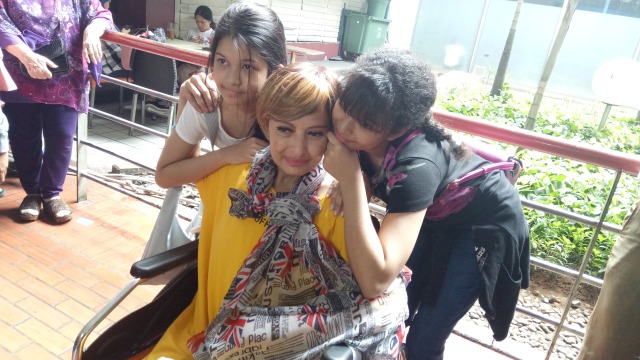 Yana Zein di Bandara Soekarno Hatta (Foto: Yana Zein di Bandara Soekarno Hatta)