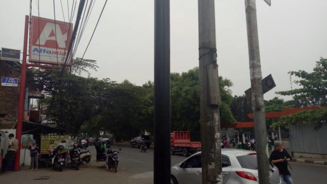Jalan Raya Lenteng Agung (Foto: Aria Pradana/kumparan)