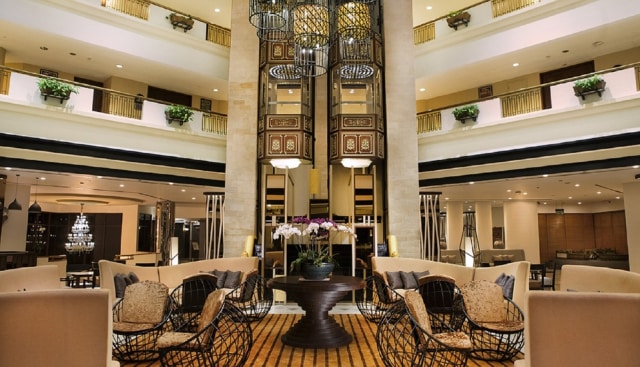 Nggak Harus di Restoran, 4 Hotel ini Menyediakan Paket Buka Puasa Bersama yang Seru