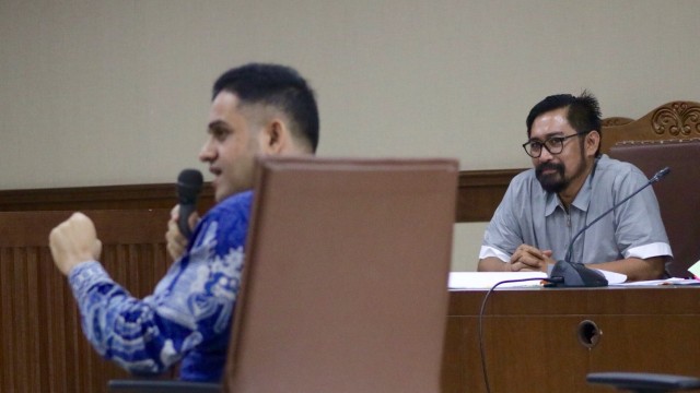 Nazaruddin dalam sidang kasus e-KTP (Foto: Fanny Kusumawardhani/kumparan)