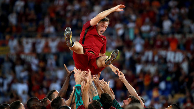 Francesco Totti gantung sepatu. (Foto: Stefano Rellandini/Reuters)