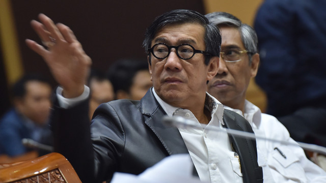 Menkumham Yasonna Laoly (kiri). (Foto: Antara/Wahyu Putro A)