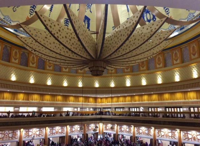 Wisata Religi ke Masjid Hubbul Wathon di Lombok (1)