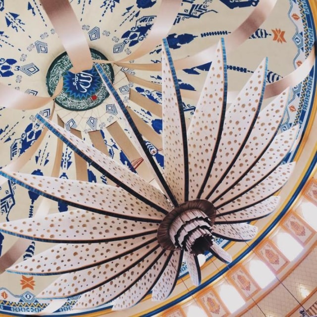 Wisata Religi ke Masjid Hubbul Wathon di Lombok (2)