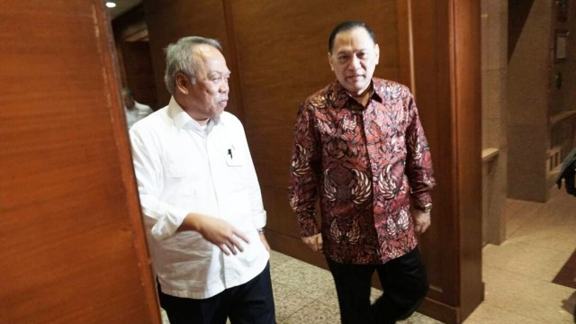 Basuki Hadimuljono dan Agus Martowardojo. (Foto: Aditia Noviansyah/kumparan)