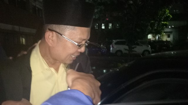 Ustaz Alfian Tanjung keluar dari tahanan (Foto: Ainul Qalbi/kumparan)