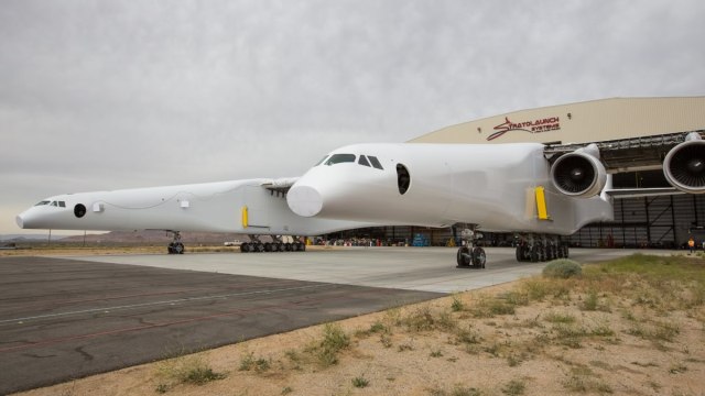 Pesawat Stratolaunch tampak depan. (Foto: Stratolaunch Systems)