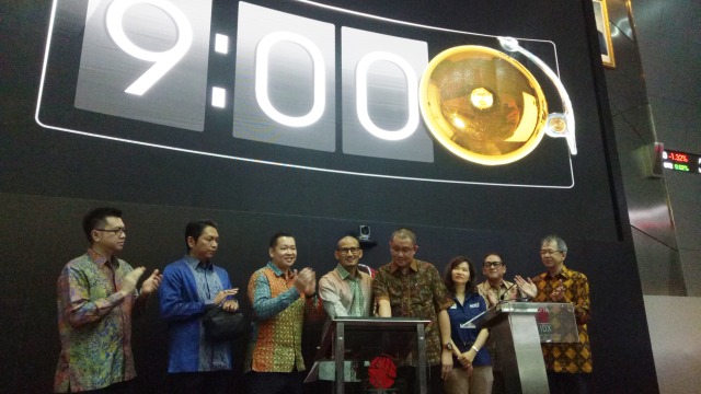 Sandiaga Uno buka perdagangan saham (Foto: Wandha Hidayat/kumparan)