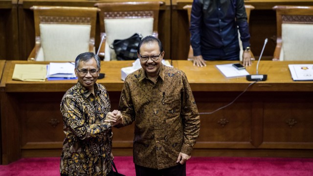 Wimboh Santoso dan Sigit Pramono (Foto: Antara/M Agung Rajasa)