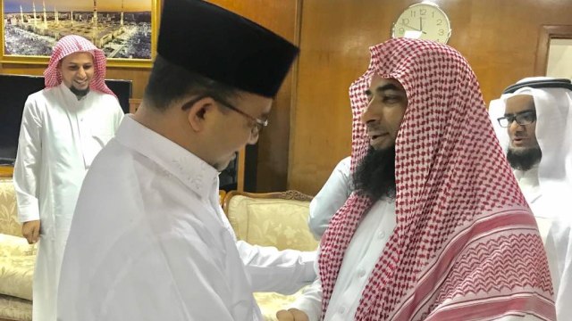 Anies bertemu dengan Imam Besar Masjid Nabawi (Foto: Dok. Anies-Sandi Media Center)