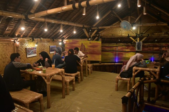Kuliner Bogor: Tempat Makan Lobster Murah, Rasa Pinggir Pantai