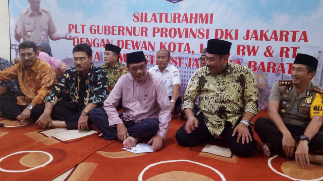 Djarot di Masjid Hasyim Asy'ari. (Foto: Johanes Hutabarat/kumparan)