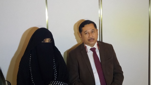 Indadari dan Dr. Syarief hidayat (Foto: DN Mustika Sari/kumparan)