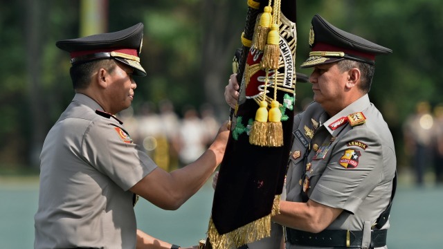 Sertijab Gubernur Akpol. (Foto: Antara/R. Rekotomo)