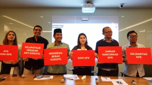 Diskusi PSI mengenai penguatan KPK di kantor PSI. (Foto: Amanaturrosyidah/kumparan)